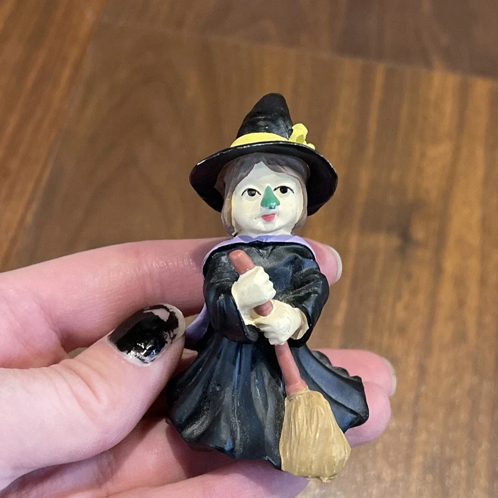 Vintage Halloween Ceramic Trick or Treat Kids Witch Pumpkin Devil 3